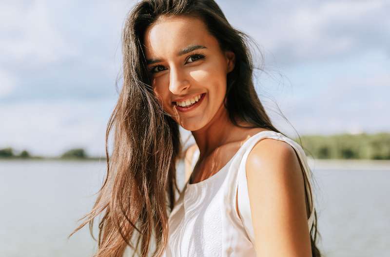 Portrait of beautiful young girl smiling